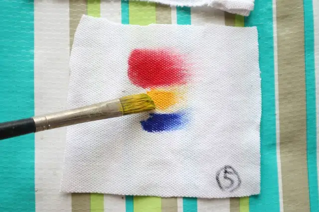 how-to-get-oil-paint-out-of-clothes