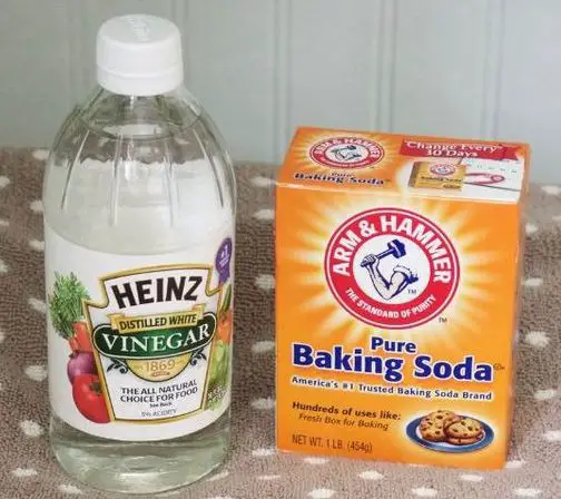 Baking Soda & Vinegar Solution