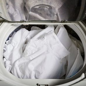 How Long Can Clothes Sit in the Washer