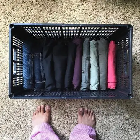 Pack Folded Clothes 