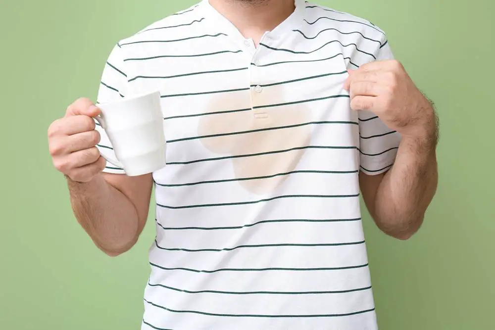 How To Add Stains To A Distressed T-Shirt